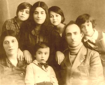 Rafik babaev family.jpg