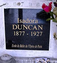 Асейдора Дункан-могила.jpg