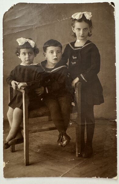 Файл:Palavandov Kyzm cous.jpg